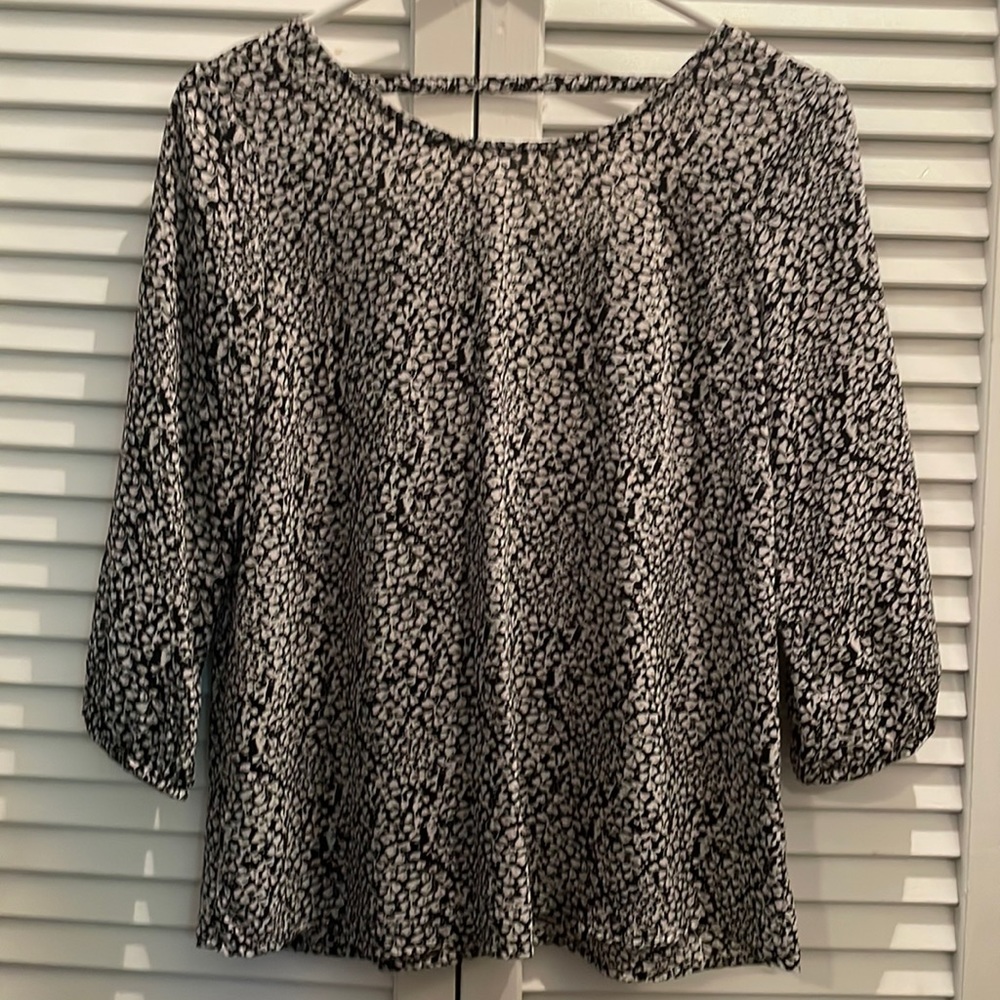 Lace detail back blouse